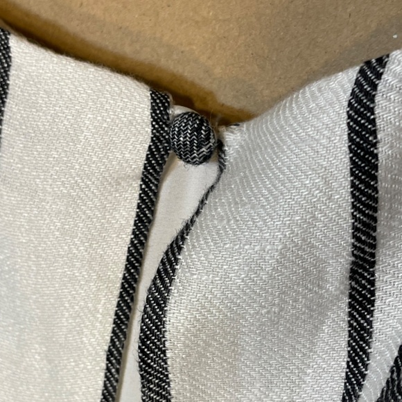 Linen Sleeveless Jumpsuit - Picture 14 of 16